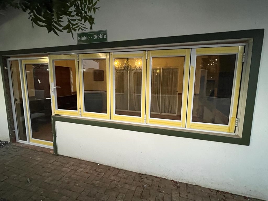 To Let 4 Bedroom Property for Rent in Boesmansriviermond Eastern Cape